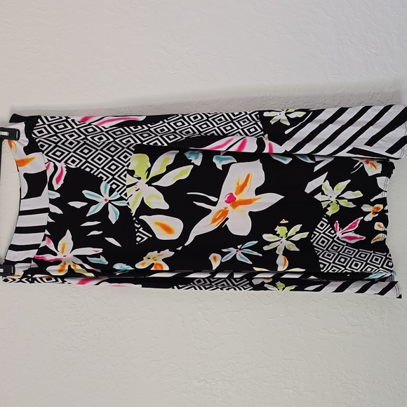 Hannah Dresses & Skirts - Black/Colorful Skirt Size XL